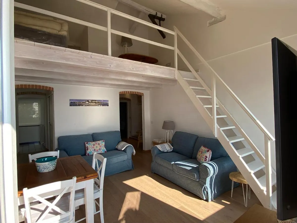 Attico Fronte Mare Nel Borgo Di Celle Ligure Apartment