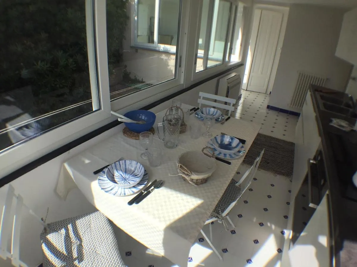 Attico Fronte Mare Nel Borgo Di Celle Ligure Apartment Italy